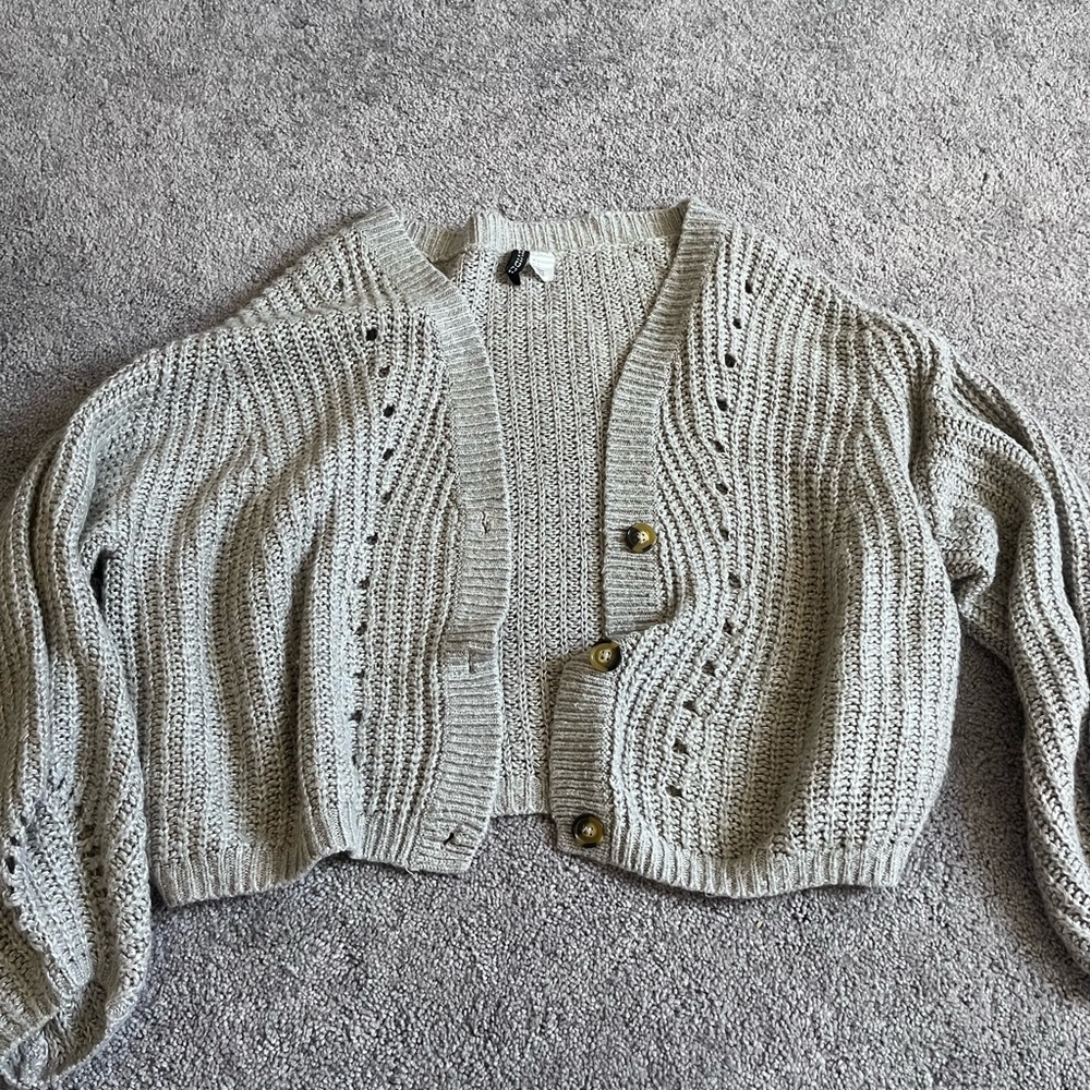 Grey cardigan